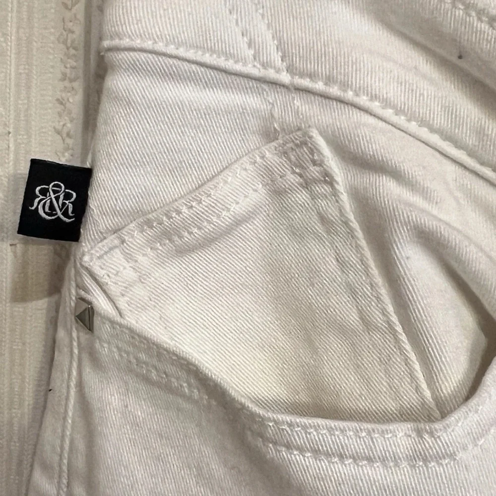 Rock & Republic cropped white